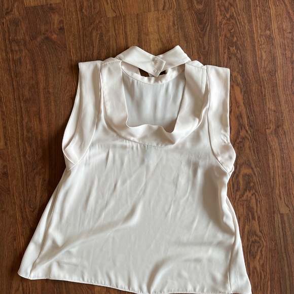 3 Marciano GUESS Blouses XS - Picture 5 of 9